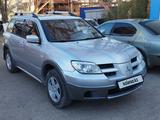 Mitsubishi Outlander 2006 года за 4 500 000 тг. в Астана – фото 2