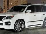 Lexus Enclave 2013 года за 57 000 тг. в Алматы
