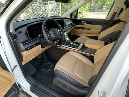 Kia Carnival 2021 года за 19 000 000 тг. в Алматы – фото 4