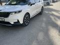 Kia Carnival 2021 года за 19 000 000 тг. в Алматы – фото 2