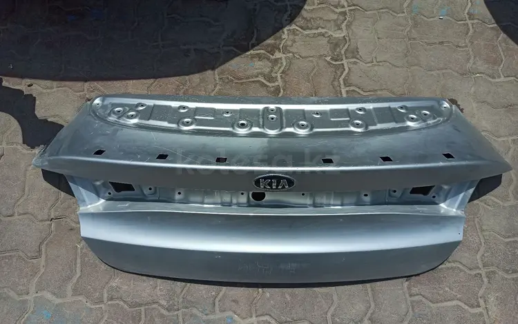 Дверь багажника KIA K5үшін220 000 тг. в Алматы