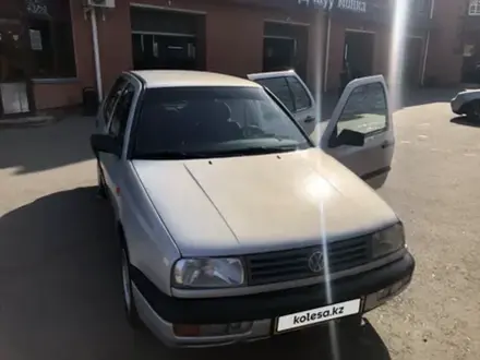 Volkswagen Vento 1995 года за 2 200 000 тг. в Петропавловск
