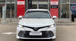 Toyota Camry 2018 года за 13 700 000 тг. в Актау – фото 2