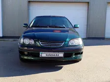 Toyota Avensis, 1998