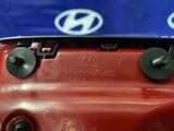 Фонарь задний правый на крышке багажника Hyundai Accent RBR за 129 400 тг. в Костанай – фото 2