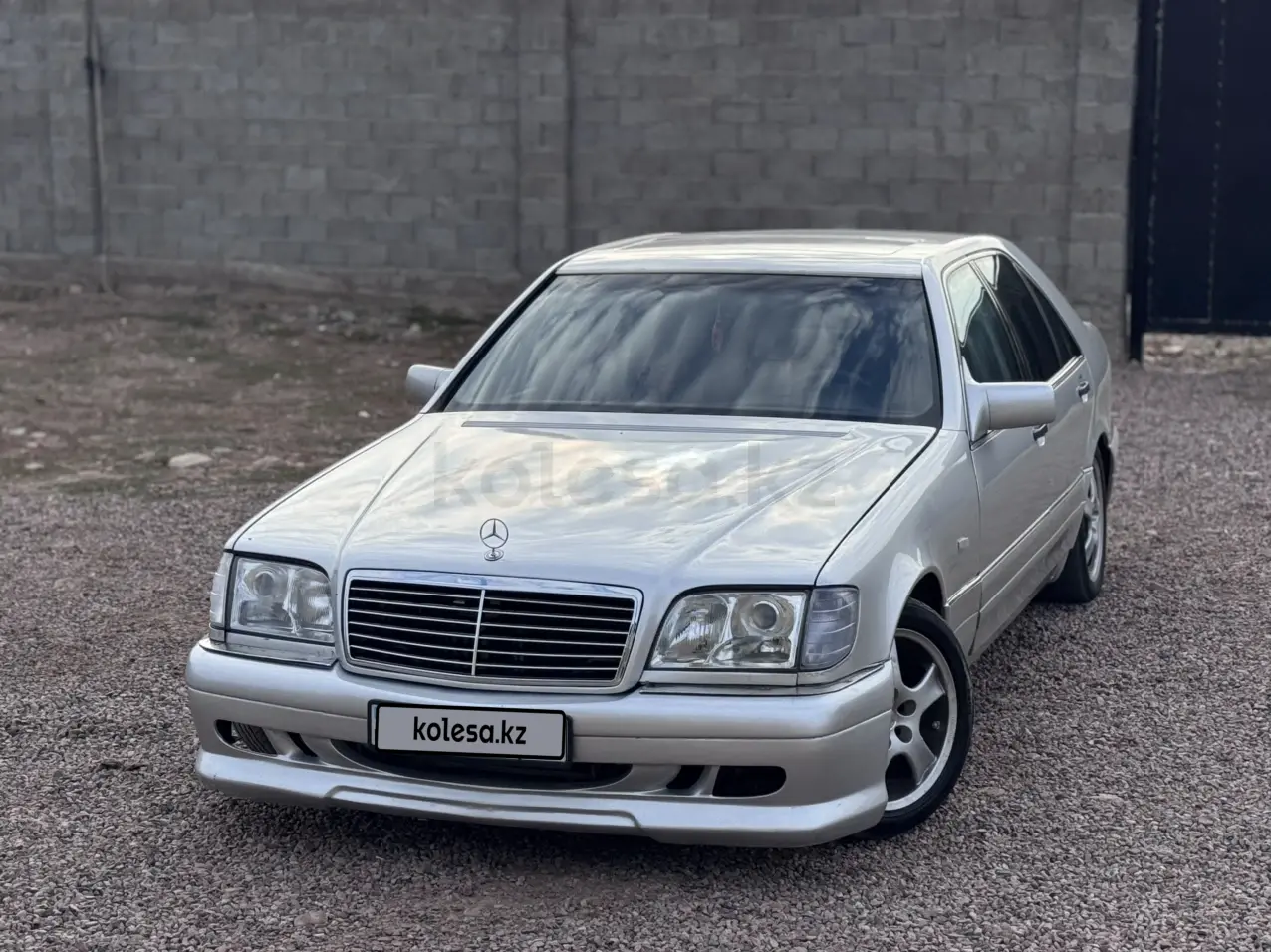 Mercedes-Benz S-Class, 1995
