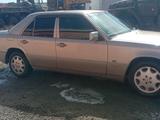 Mercedes-Benz E 220 1993 годаүшін1 850 000 тг. в Караганда – фото 5