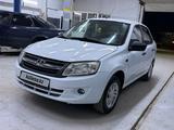 ВАЗ (Lada) Granta 2190 2017 годаүшін1 450 000 тг. в Астана – фото 2