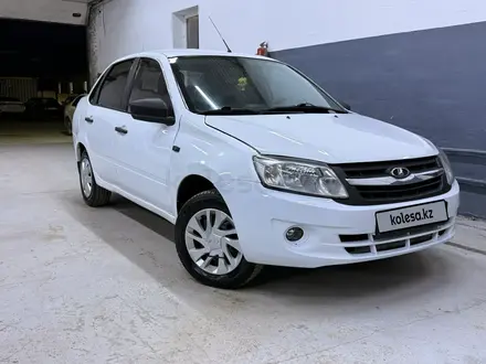 ВАЗ (Lada) Granta 2190 2017 года за 1 450 000 тг. в Астана
