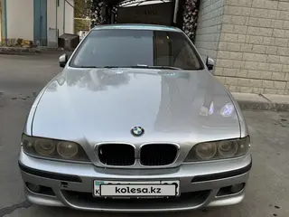 BMW 528