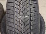 Шины Goodyear 245/45/R21 UltraGrip IS G1 за 278 000 тг. в Астана