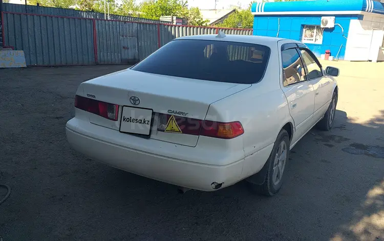 Toyota Camry 2001 года за 2 550 000 тг. в Астана