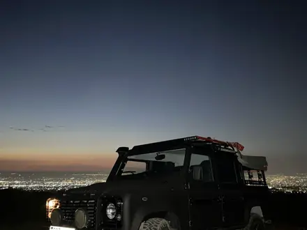 Land Rover Defender 2013 года за 13 500 000 тг. в Алматы – фото 18