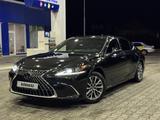 Lexus ES 350 2023 года за 28 000 000 тг. в Алматы – фото 2