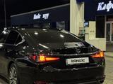 Lexus ES 350 2023 года за 28 000 000 тг. в Алматы – фото 3