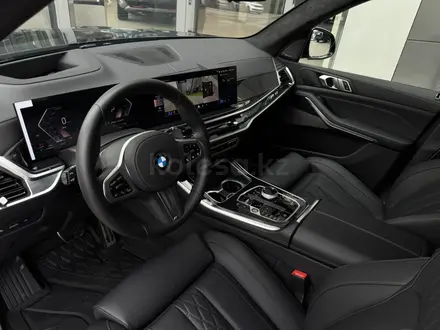 BMW X5 2025 года за 62 900 000 тг. в Алматы – фото 11