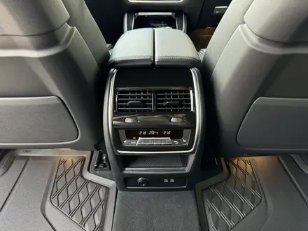 BMW X5 2025 года за 62 900 000 тг. в Алматы – фото 12