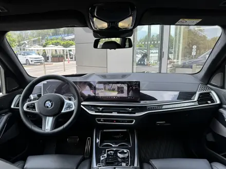 BMW X5 2025 года за 62 900 000 тг. в Алматы – фото 6