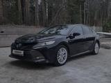 Toyota Camry 2018 года за 13 500 000 тг. в Астана – фото 2