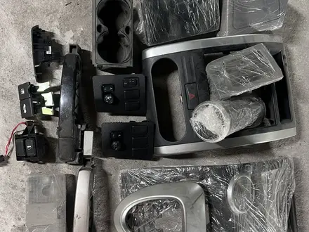 Пластик по салону дефлектор ручки за 15 000 тг. в Алматы