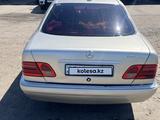 Mercedes-Benz E 230 1995 годаүшін1 600 000 тг. в Петропавловск – фото 4