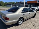 Mercedes-Benz E 230 1995 годаүшін1 600 000 тг. в Петропавловск – фото 3
