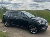 Hyundai Santa Fe 2017 годаfor12 000 000 тг. в Астана