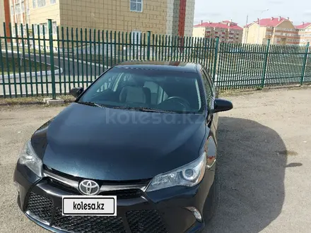 Toyota Camry 2017 года за 10 200 000 тг. в Актобе