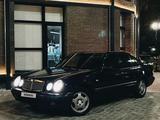 Mercedes-Benz E 280 1997 годаfor3 600 000 тг. в Актау