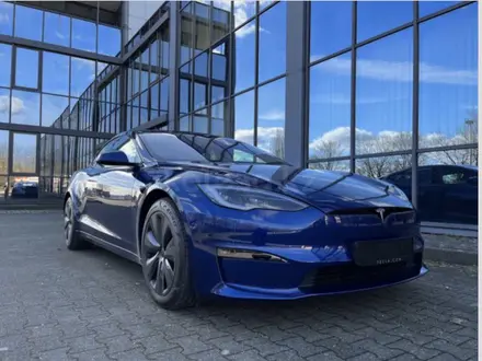 Tesla Model S 2023 года за 59 500 000 тг. в Алматы – фото 3