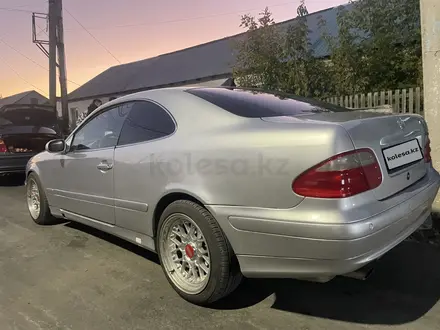 Mercedes-Benz CLK 200 2002 года за 3 500 000 тг. в Актобе