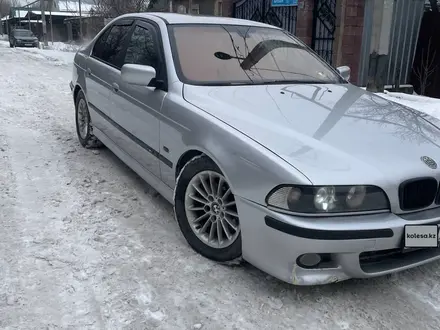 BMW 528 1999 года за 3 500 000 тг. в Алматы