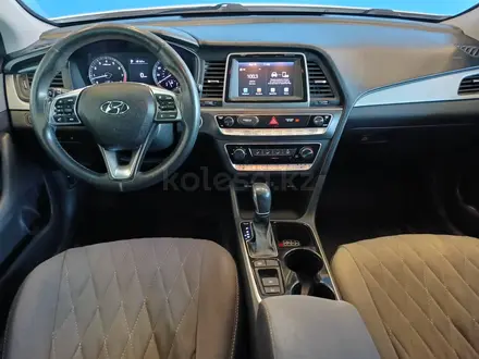 Hyundai Sonata 2017 года за 6 802 575 тг. в Шымкент – фото 8