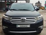 Toyota Highlander 2013 года за 11 000 000 тг. в Усть-Каменогорск