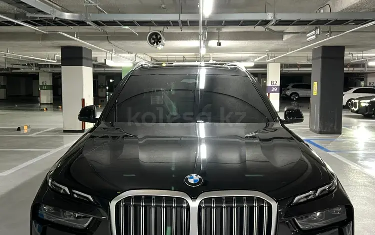 BMW X7 2024 года за 66 000 000 тг. в Астана