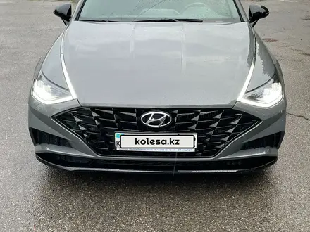 Hyundai Sonata 2021 года за 12 200 000 тг. в Алматы