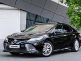 Toyota Camry 2019 года за 13 350 000 тг. в Астана – фото 2