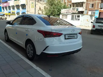 Hyundai Accent 2021 года за 6 300 000 тг. в Караганда – фото 4