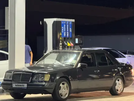 Mercedes-Benz E 280 1994 года за 2 100 000 тг. в Атырау – фото 13