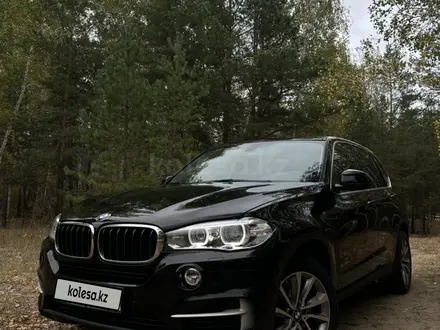 BMW X5 2017 года за 20 200 000 тг. в Астана – фото 2