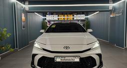 Toyota Camry 2025 года за 16 490 000 тг. в Алматы – фото 2
