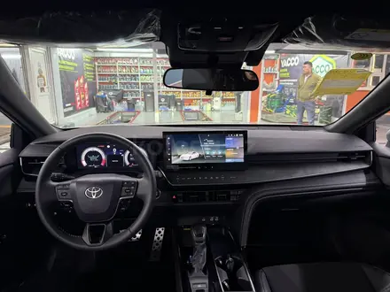 Toyota Camry 2025 года за 16 490 000 тг. в Алматы – фото 7
