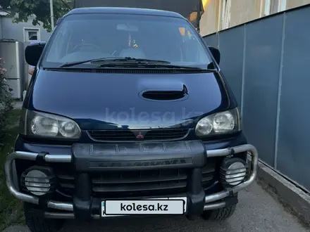 Mitsubishi Delica 1995 года за 5 000 000 тг. в Алматы