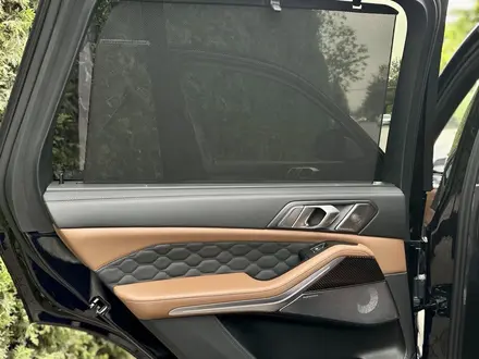 BMW X5 M 2022 года за 62 000 000 тг. в Алматы – фото 20