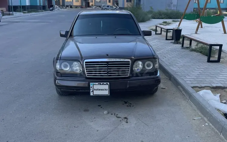 Mercedes-Benz E 320 1995 года за 1 600 000 тг. в Актау