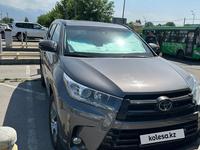 Toyota Highlander 2018 года за 16 500 000 тг. в Алматы