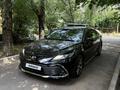 Toyota Camry 2023 года за 14 300 000 тг. в Алматы – фото 3