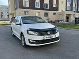 Volkswagen Polo 2016 годаүшін3 500 000 тг. в Шымкент