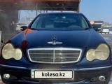 Mercedes-Benz C 200 2002 годаfor2 800 000 тг. в Алматы – фото 4