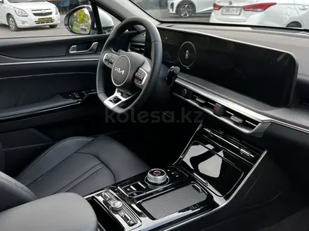 Kia K5 2025 года за 13 000 000 тг. в Алматы – фото 8